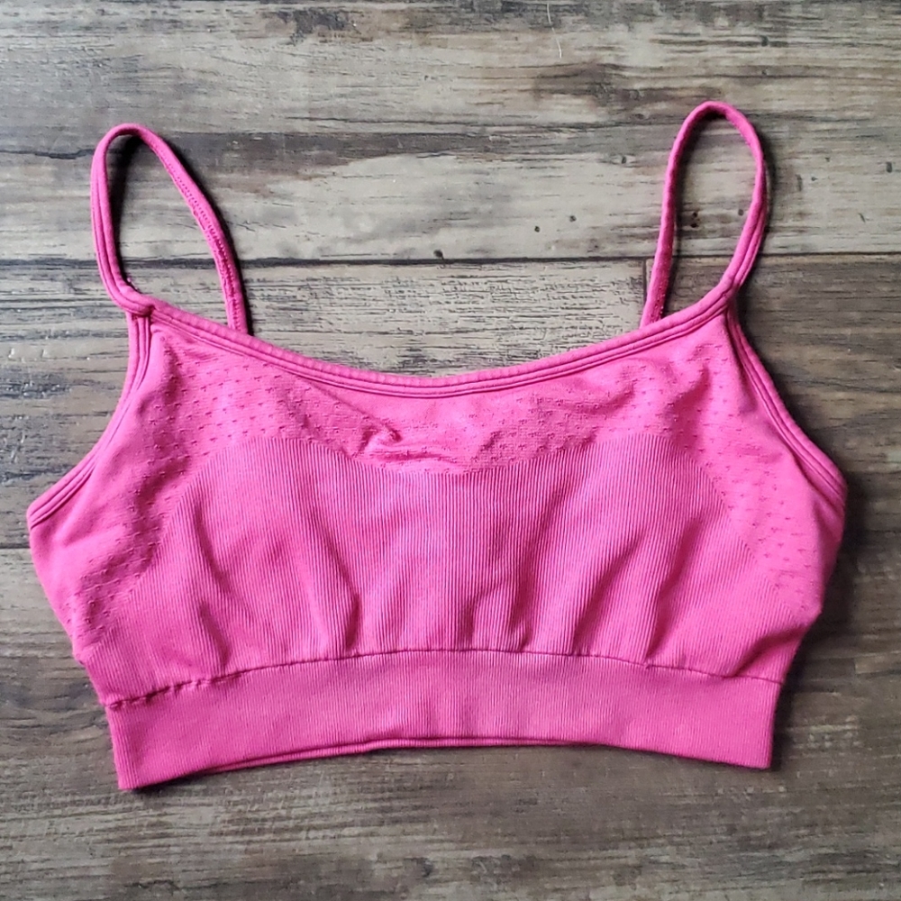 Vintage Nike Perforated Seamless Sports Bra